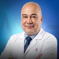 أستاذ الجراحة العامة واستشاري أول جراحات المناظير المتقدمة والسمنة والاورام والثدي والجراحة العامة بمستشفي الدمرداش جامعة عين شمس استشاري الجراحة العامة بالمملكة العربية السعودية قرابة عشرون عاما الخدمات الطبية المتاحة لدينا جراحات المنظار المتقدمة