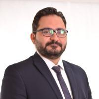 دكتور أحمد جمال إستشاري ومدرس جراحات العظام والمفاصل دكتوراة جراحة العظام-جامعة في المهندسين