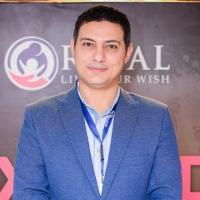 أخصائي النساء والتوليد والحقن المجهري