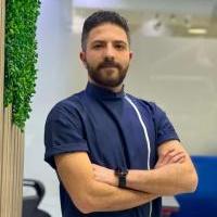 اخصائي علاج تحفظي وتجميل الاسنان