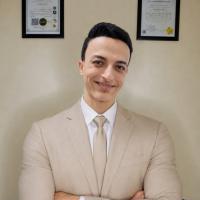 استشاري تغذية علاجيه وتغذية الاطفال ومحاضر أكاديمي بالتغذية  
ومدير شركة نيوتريكو للأغذية الصحيه والمتابعات