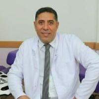 اخصائي امراض النساء والتوليد