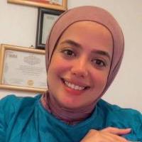 اخصائي طب الفم والأسنان والتقويم