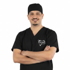 اختصاصي طب و جراحة الفم و الاسنان