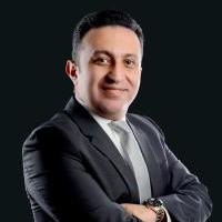 استشاري جراحة العمود الفقري والعظام 
دكتوراه جراحة العظام والعمود الفقري كليه القصر العيني جامعة القاهرة