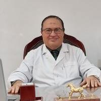 دكتور محمد رفعت إستشارى الأمراض الجلدية و أمراض الذكورة و العقم و تجميل الجلد في مدينة نصر