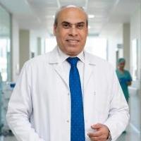 استشاري و دكتوراه الانف و الاذن و الحنجره بالقصر العيني عضو الجمعيه المصريه لجراحات الانف و الاذن و الحنجره