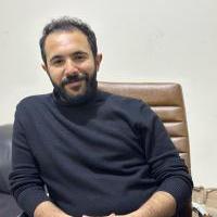 أخصائي جراحة الفم وزراعة وتجميل الاسنان
