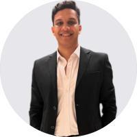 استشاري امراض الباطنة العامة والقلب والحالات الحرجة مدرس م بكلية الطب