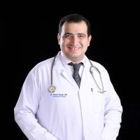 استشاري جراحة الصدر و القلب