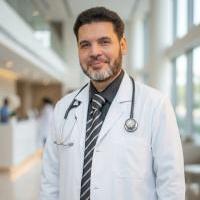 استشاري الجراحة العامة وجراحات الشرج بالليزر و جراحات الغدة الدرقية