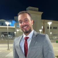 اخصائى طب اسنان وكل ما يتعلق بتخص الاسنان