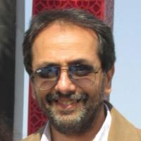 استشاري طب و جراحه الفم والأسنان