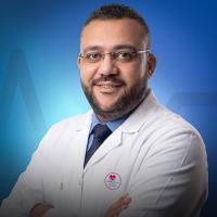 أستاذ أمراض النساء والتوليد - جامعه عين شمس
استشاري حالات الحمل الخطر والاورام النسائيه