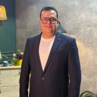 إستشارى أمراض النساء والتوليد وتأخر الإنجاب والحقن المجهرى والمناظير الجراحيه