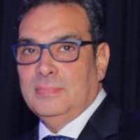 إستشاري أول الأمراض الباطنية وأمراض الكلى