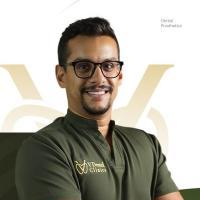 اخصائى في التركيبات الثابتة -وعضو DSD ومستخدم CAD CAM معتمد