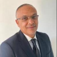 دكتور محمد يوسف
كبير أطباء قسم طب العظام بمستشفى بورتاڤيستفاليكا - ألمانيا
إستشاري أول طب وجراحة العظام والحوادث.