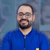 اخصائي طب وجراحة الفم والاسنان