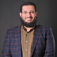 مدرس واستشاري طب وجراحة العيون