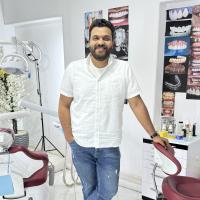 اخصائى طب و تجميل الاسنان