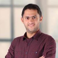 استشاري جراحة العظام و العمود الفقري