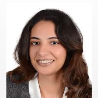 اخصائية علاج طبيعي