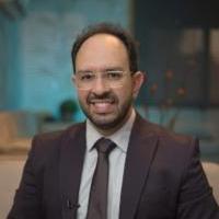 استشاري اطفال وحديثي الولادة