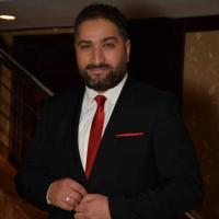 استشاري امراض الباطنة والكلي