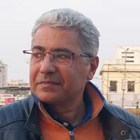 استشاري امراض الباطنة والكلي