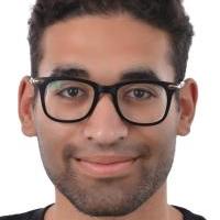 أخصائي طب و جراحة الفم و الاسنان جامعة القاهرة