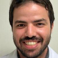 أخصائى الأنف و الأذن و الحنجرة