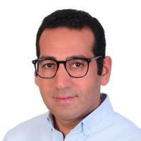 استشاري جراحة الفم والأسنان