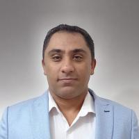 استشاري الروماتيزم و المناعة و امراض المفاصل و العظام