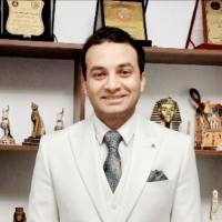 مدير مركز MSA للطب النفسي 
زميل كلية لندن للعلوم والاداب والتكنولوجي وحاصل على الزمالة البريطانية في العلوم النفسية.