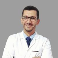 استشاري امراض الباطنة والجهاز الهضمي