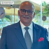 استاذ دكتور جراحة الوجة والفكين والجمجمة