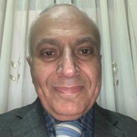 استشاري الباطنة ولقلب و امراض الدم الزمالة البريطانية جامعة ادنبرا انجلترا