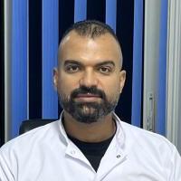 استشاري علاج الجذور و تركيبات و تجميل الأسنان