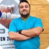 اخضائي طب و جراحه الفم و الاسنان
