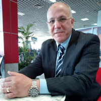 استشاري امراض القلب والاوعية الدموية