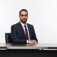 إستشاري جراحه العظام والمناظير والمفاصل والعمود الفقري