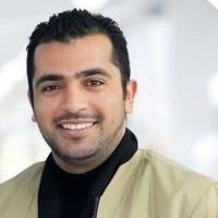 اخصائي طب الفم و الاسنان