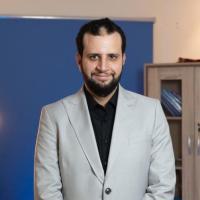 استشاري جراحة الاورام و المناظير بمعهد القومي الاورام جامعة القاهرة