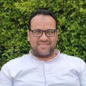 استشاري طب وعلاج وتركيبات الاسنان