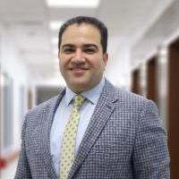 استشاري جراحه المخ و الاعصاب و القسطرة المخية