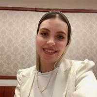 اخصائية تخاطب و opt