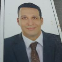 اخصائى طب وجراحة العيون وفحص قاع العين
