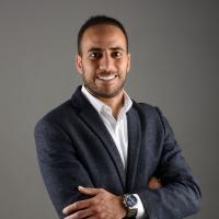 استشاري و مدرس جراحة الاورام و المناظير وجراحة الثدي