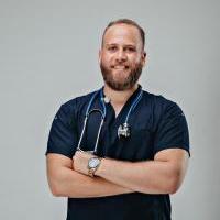 أخصائي الجراحه العامه والمناظير والقدم السكري وجراحه الاورام